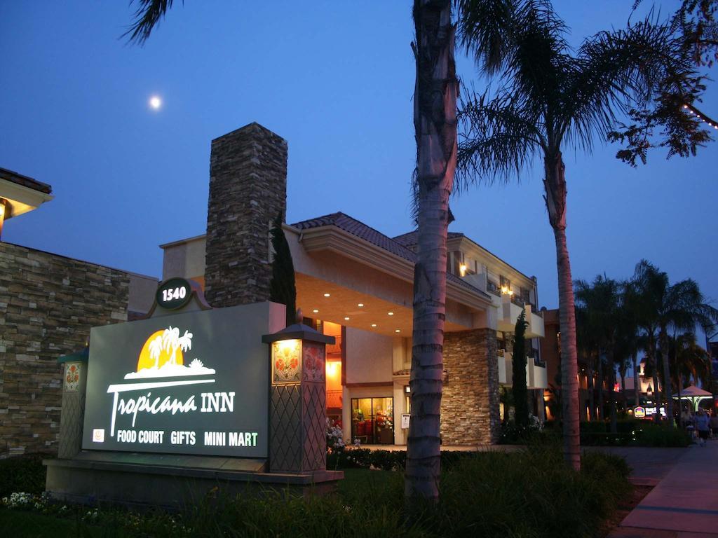 Tropicana Inn & Suites Anaheim Kültér fotó